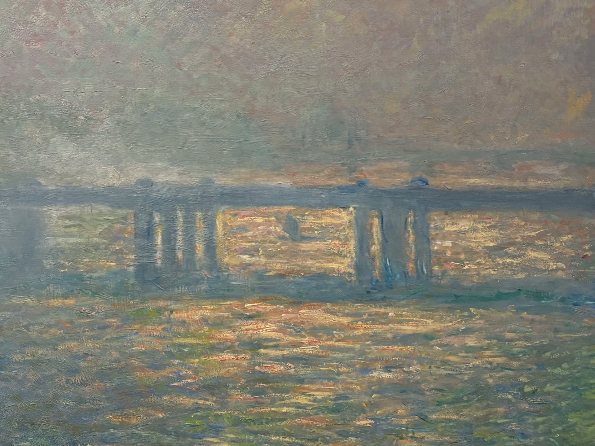 Pintura impressionista de uma paisagem refletida na água